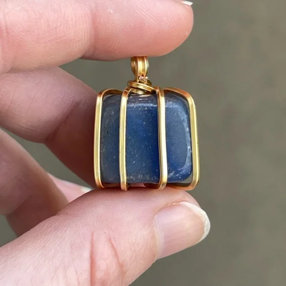 Dumortierite Blue Quartz Gold Tone Wire Wrap Pendant - Picture 5 of 8